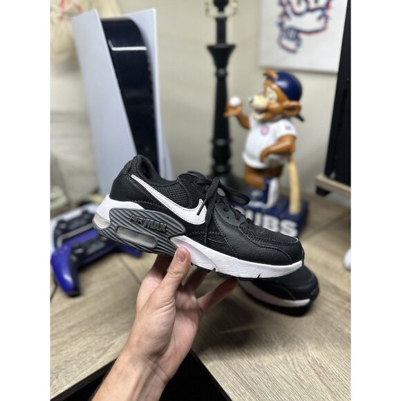 Nike Women's Black Running Shoes Size 6.5 5Y Air Max EXCEE CD5432-003 VNDS - Picture 1 of 5